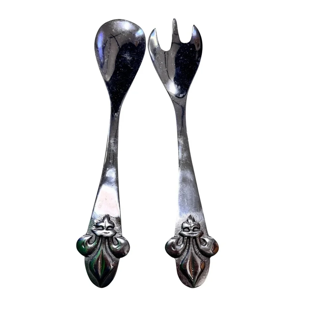 Mariposa Brillante Fleur de Lis Salad Servers Set Silver Aluminum 12.5 Inch